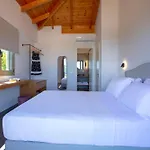 Veramente With Sea View Villa