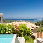 Villa Veramente With Sea View *