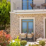 Veramente With Sea View Villa