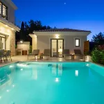 Villa Veramente With Sea View