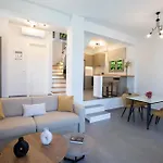 Veramente With Sea View Villa