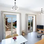 Villa Veramente With Sea View