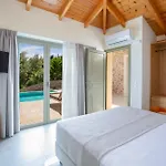 Villa Veramente With Sea View *