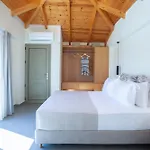 Veramente With Sea View *