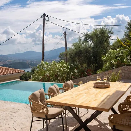 Veramente With Sea View Villa *