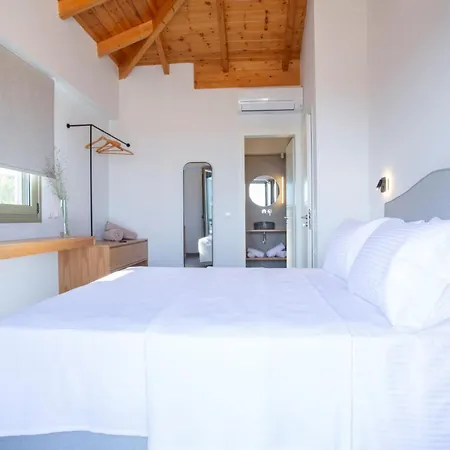 Veramente With Sea View Villa