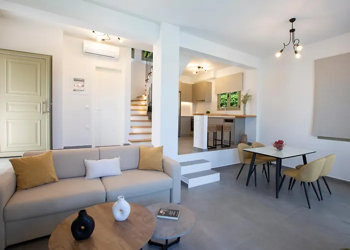 Veramente With Sea View Villa