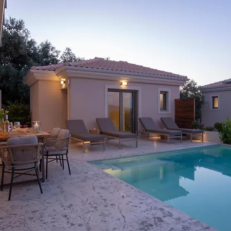Villa Veramente With Sea View *