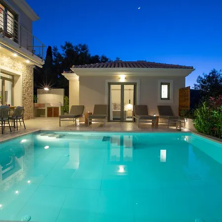 Villa Veramente With Sea View
