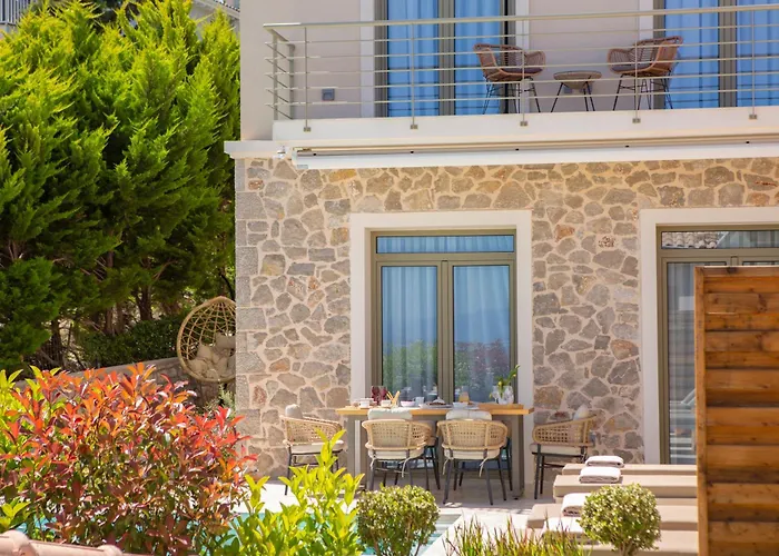 Veramente With Sea View Villa