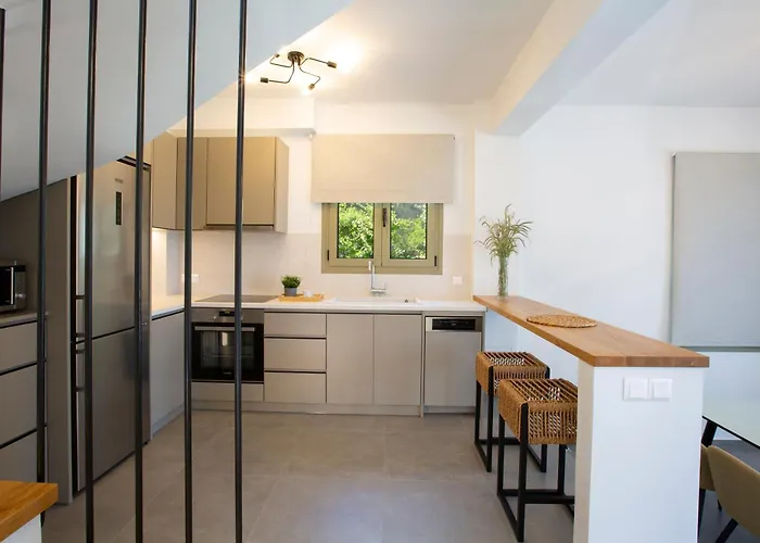 Veramente With Sea View Villa *