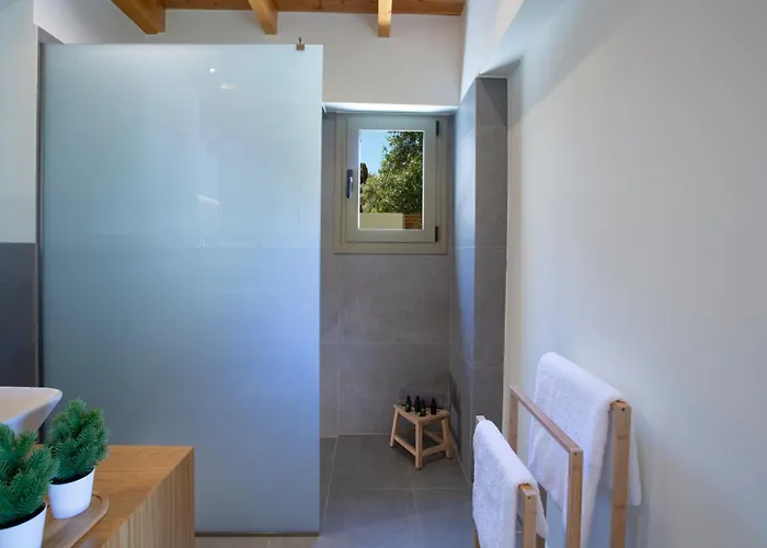 Veramente With Sea View *