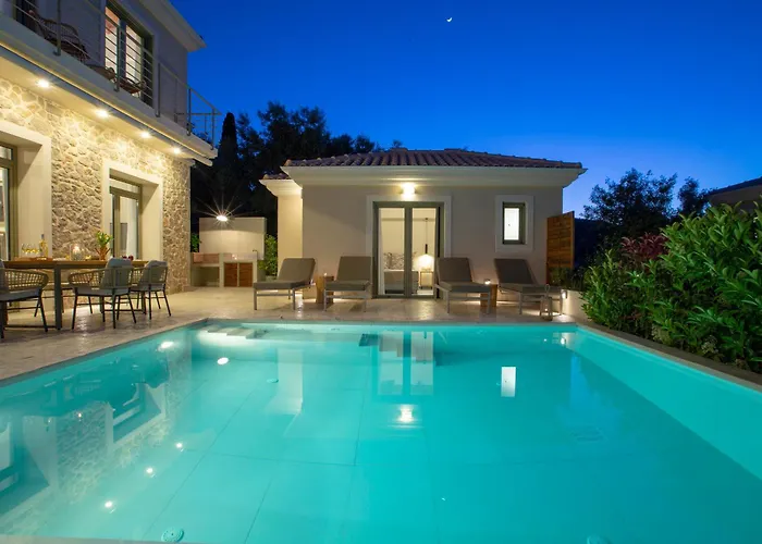 Villa Veramente With Sea View